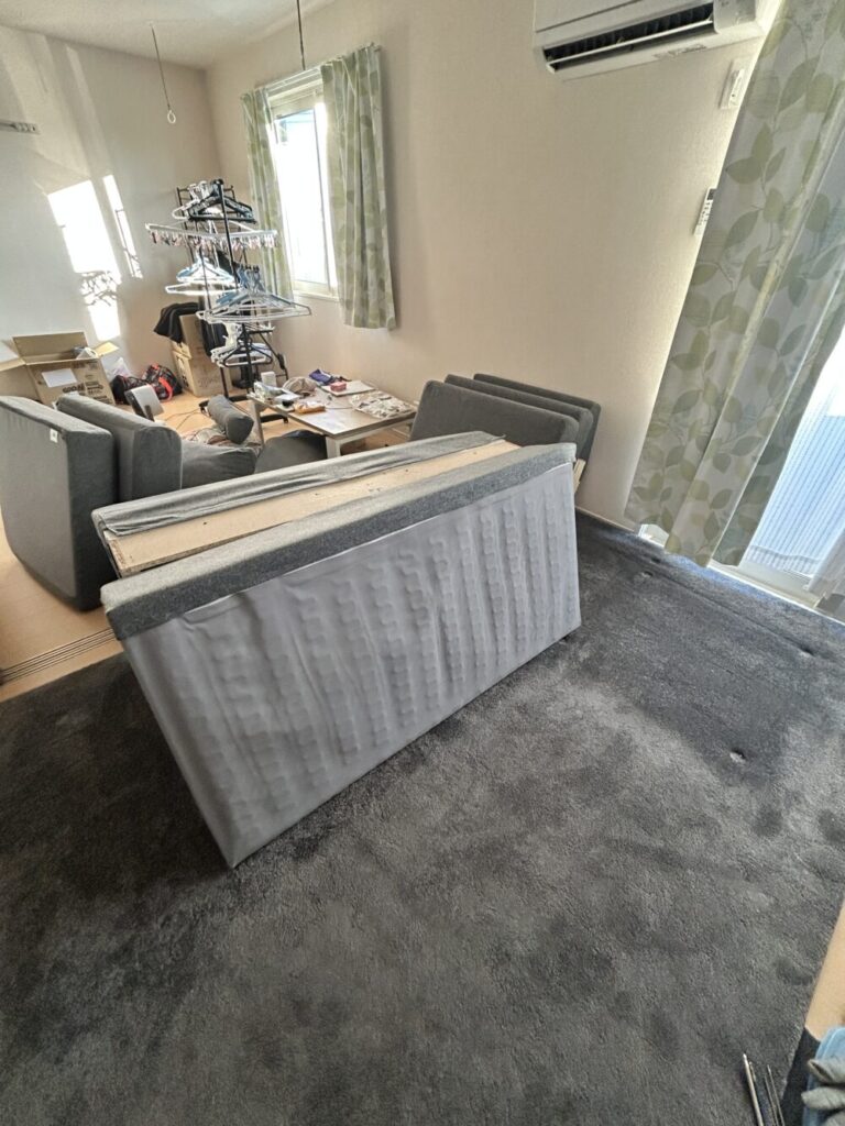 解体後のソファ