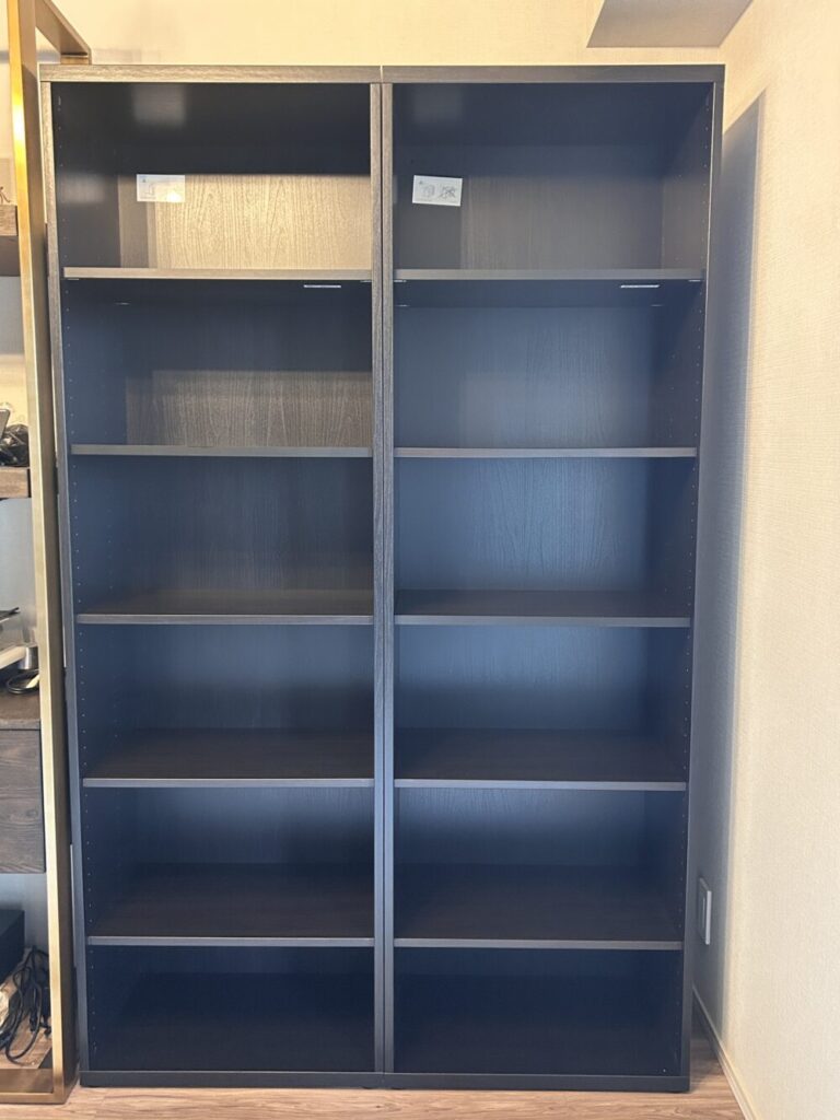 IKEAのBESTA、棚まで取り付けて、完成までもう一息です。