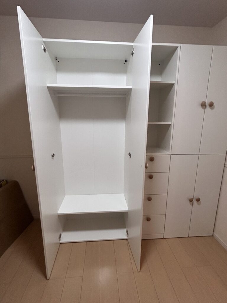 IKEAラスタレの扉を開けた内部収納