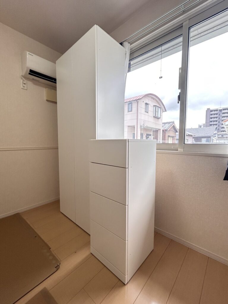 4段の引き出しを取り付けたIKEAラスタレの収納フレーム